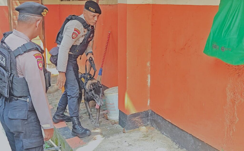 Gagalkan Potensi Teror, Empat Satwa Heroik K-9 Sisir Setiap Sudut SDN Srengseng Sawah 15 demi Jiwa Para Siswa