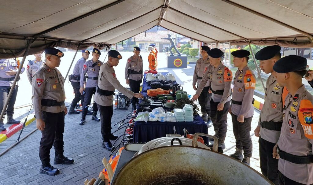 Batalyon A Pelopor Satbrimob Polda Jawa Timur menggelar Apel Gelar Perlengkapan Tanggap Bencana, Antisipasi meningkatnya risiko Karhutla, kebakaran permukiman, serta kekeringan dimusim kemarau 2026